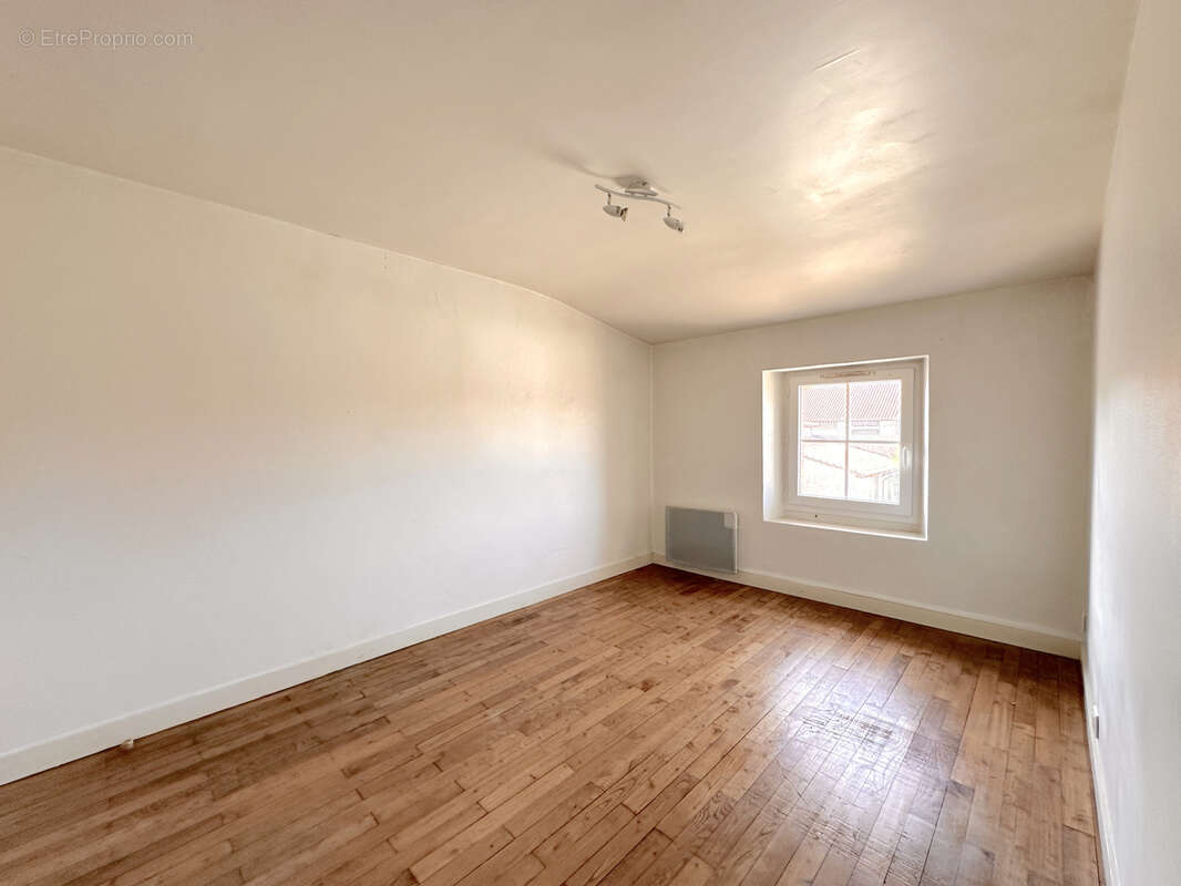 Maison à LA CHAPELLE-HEULIN