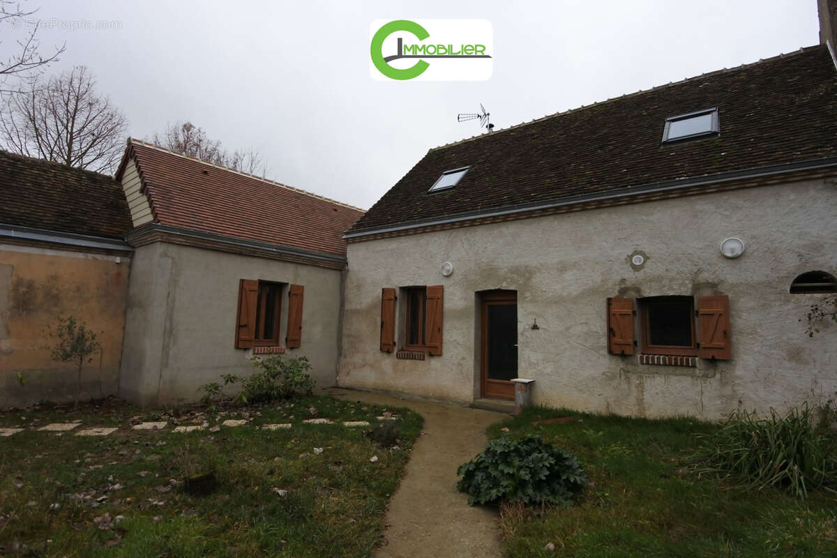 Maison à LA FERTE-BERNARD