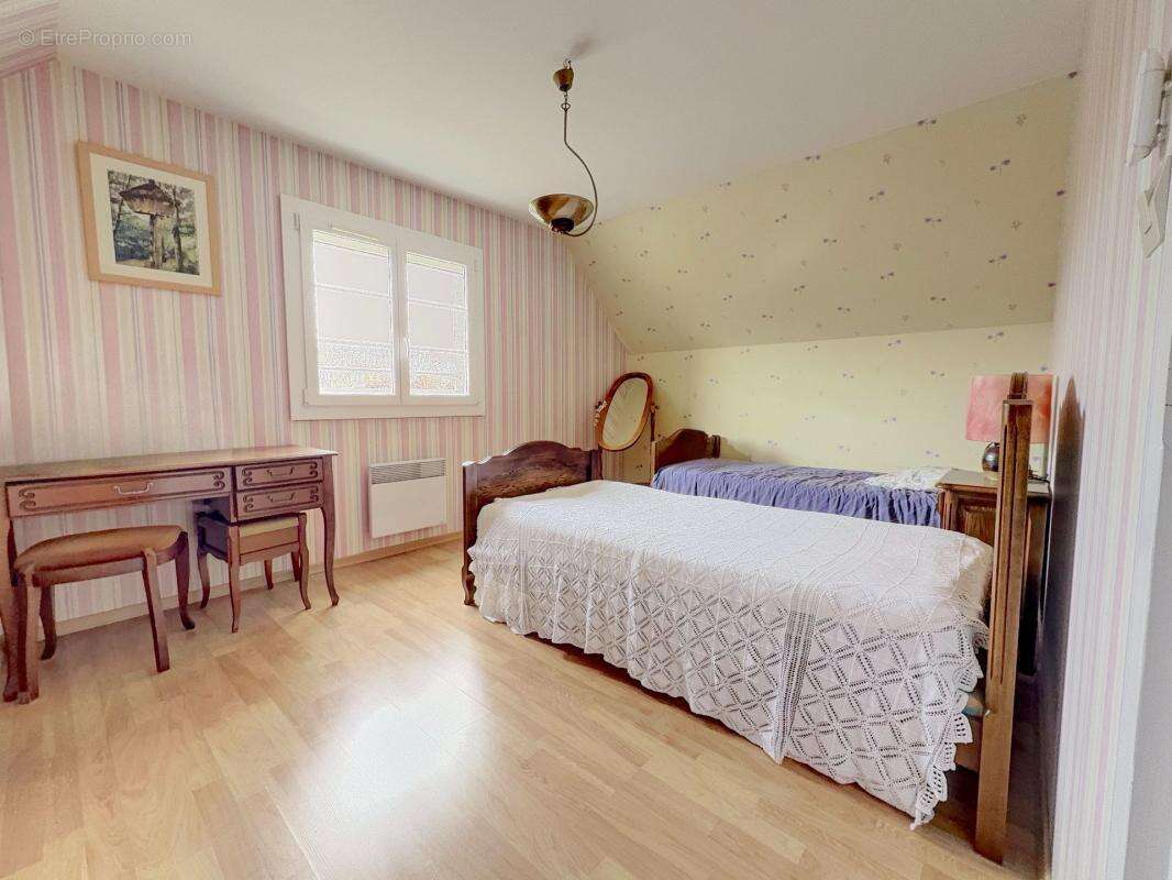 Maison à CHEVIGNY-SAINT-SAUVEUR