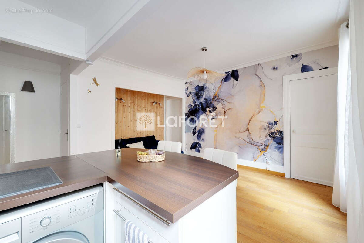 Appartement à PARIS-12E