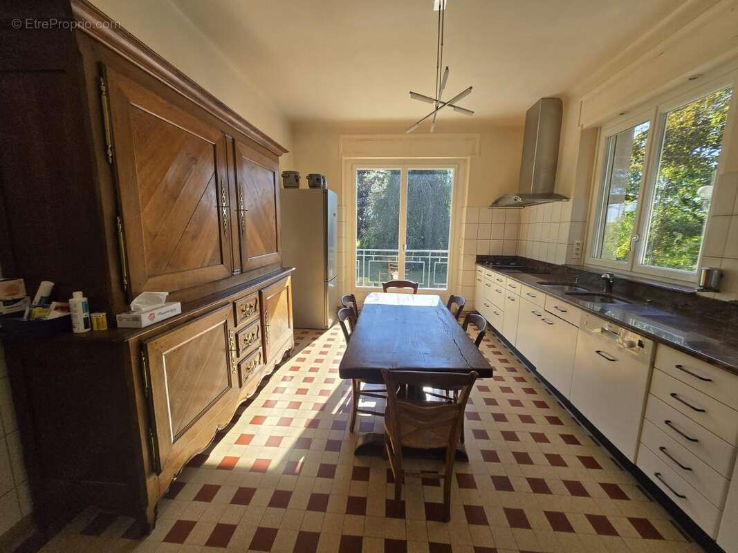 Maison à MENIL-LA-TOUR