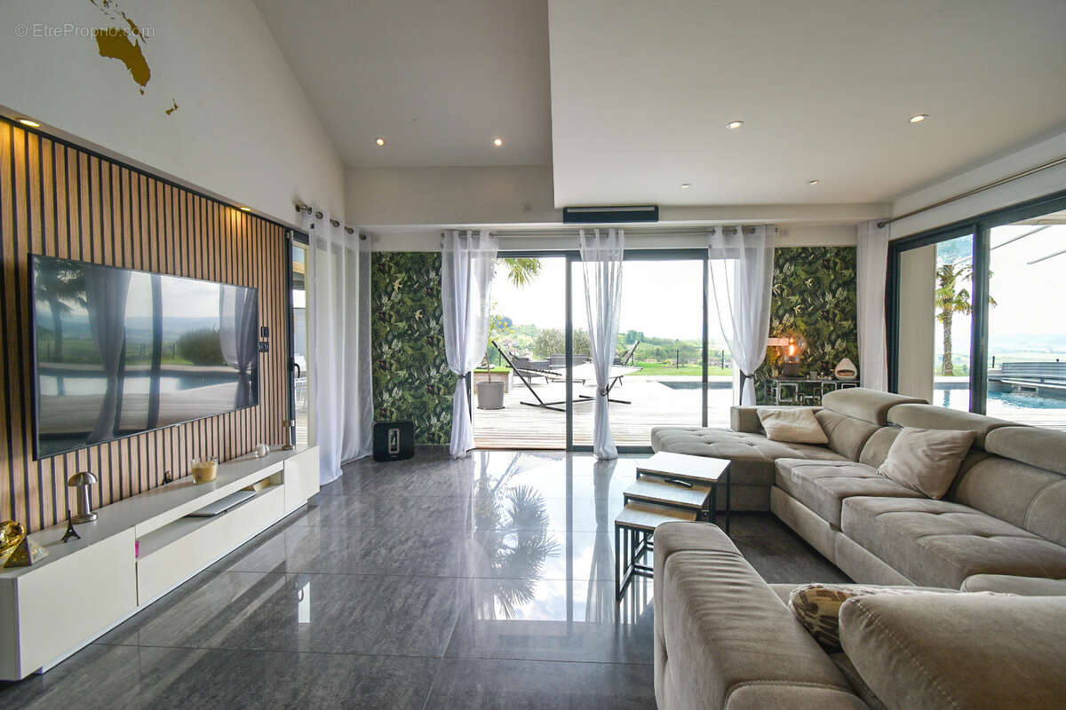 Maison à AIGUEBELETTE-LE-LAC