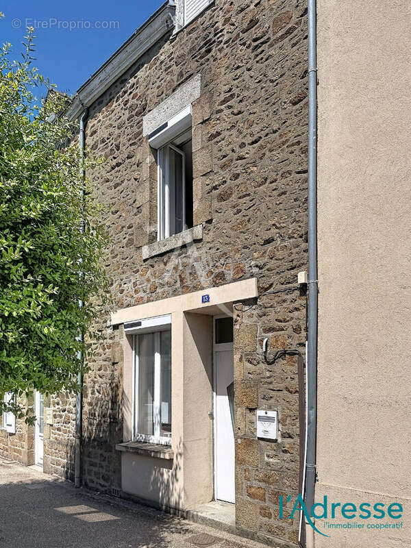 Maison de ville à vendre Ernée centre-ville 76 m², terrasse - photo 13