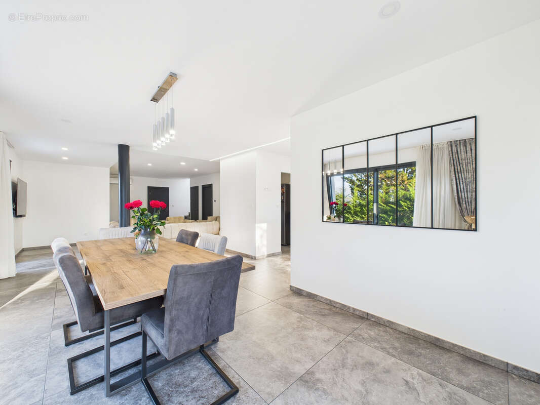 Maison à SAINT-ALBAN-LEYSSE