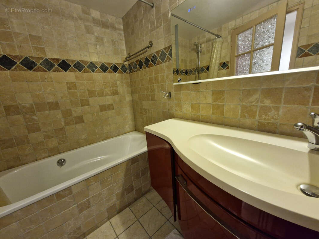 Appartement 64 m² à Annecy  - photo 3
