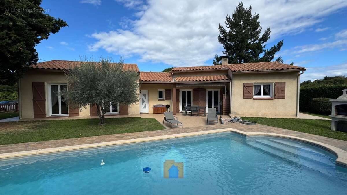 Maison à CORNEBARRIEU