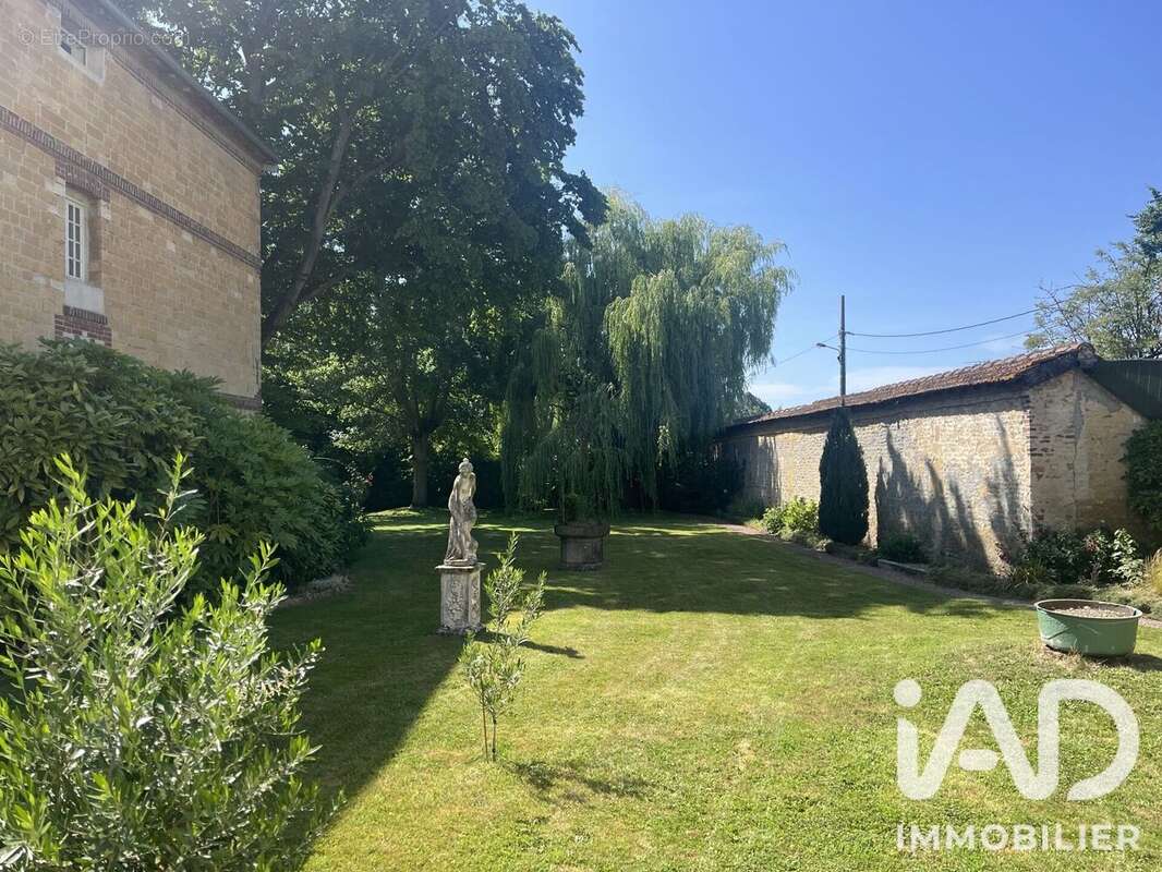 Maison 208 m² à Saint-Pierre-Sur-Dives  - photo 5