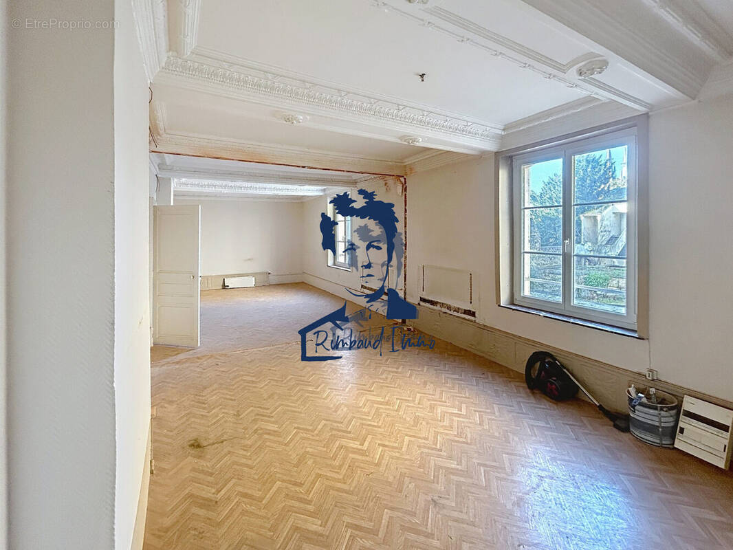 Appartement à CHARLEVILLE-MEZIERES