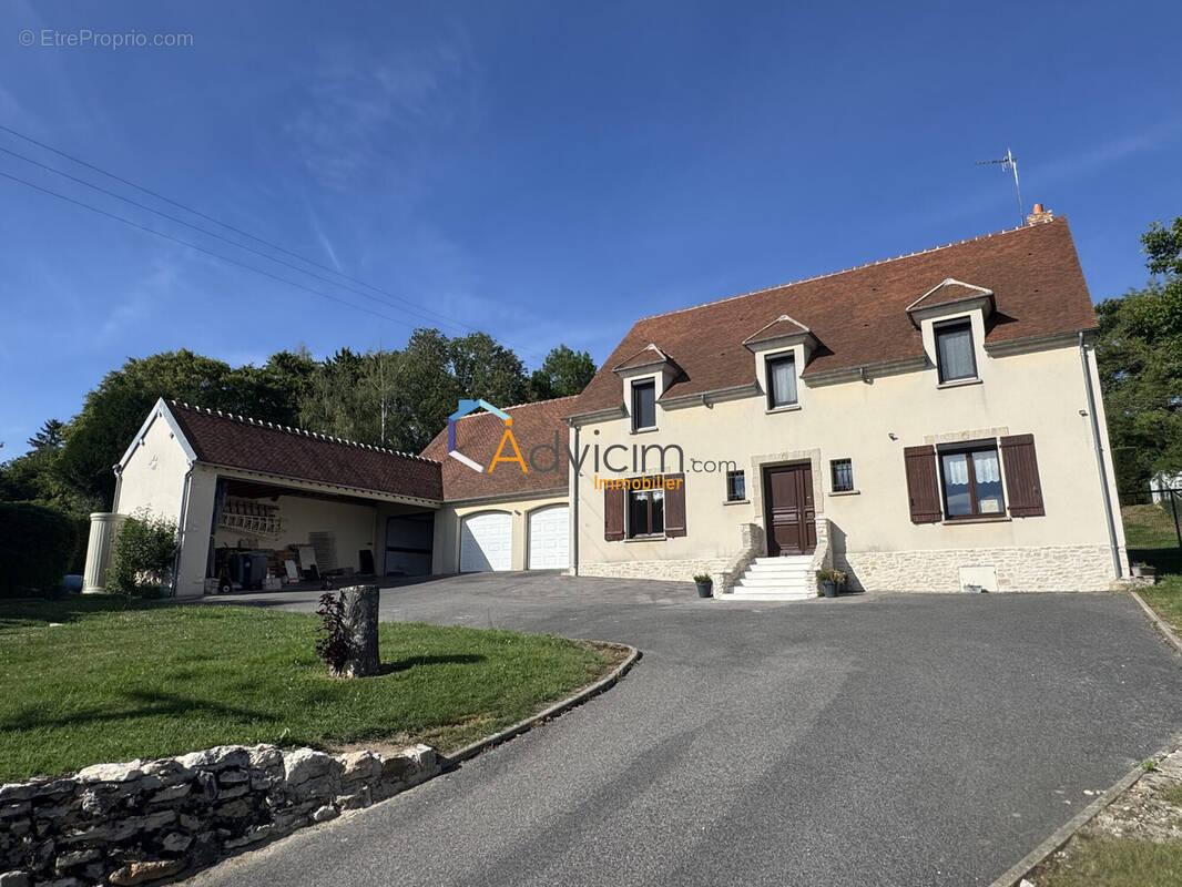 Maison à COINCY