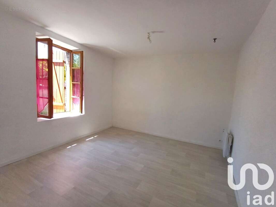 Photo 5 - Maison à THORIGNY-SUR-OREUSE