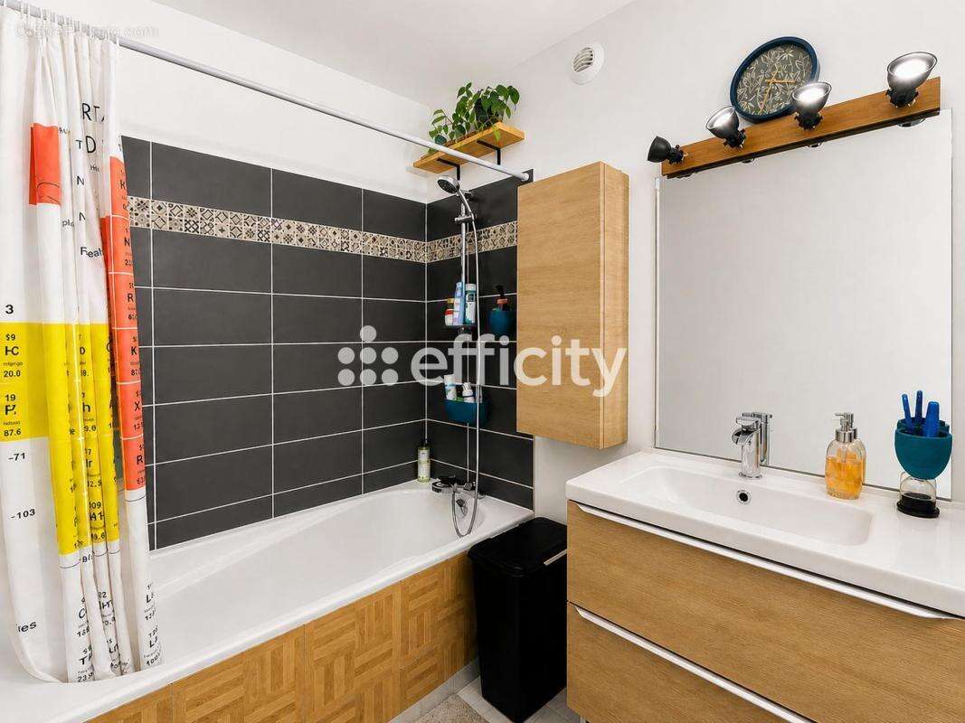 Appartement à LA RICHE