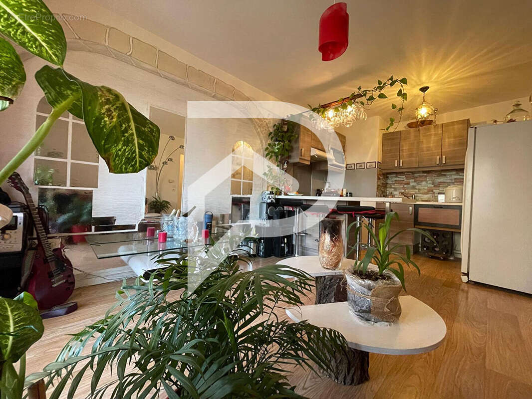 Appartement à LIMEIL-BREVANNES