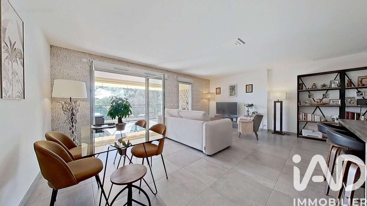 Photo 3 - Appartement à SAINT-RAPHAEL