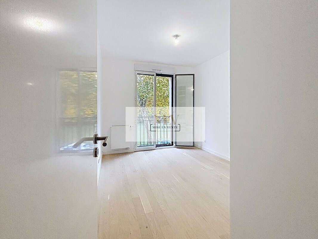 Appartement à LE PERREUX-SUR-MARNE