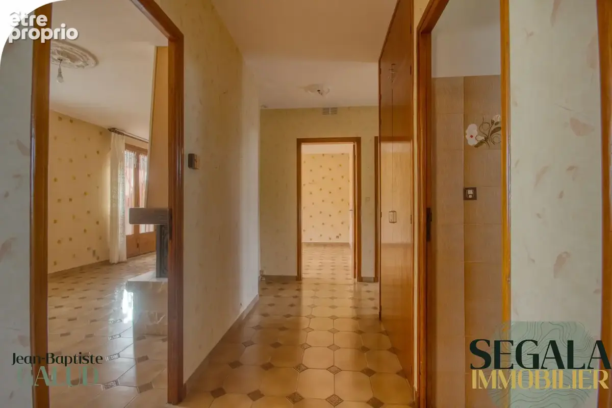 Carmaux — Maison de 117 m2 avec grand jardin, trois chambres et deux garages - photo 5