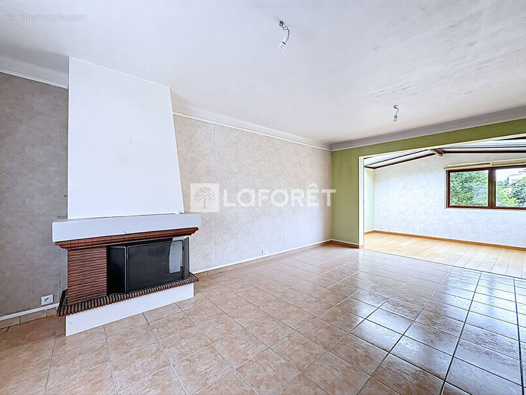 Maison à BONNEUIL-SUR-MARNE