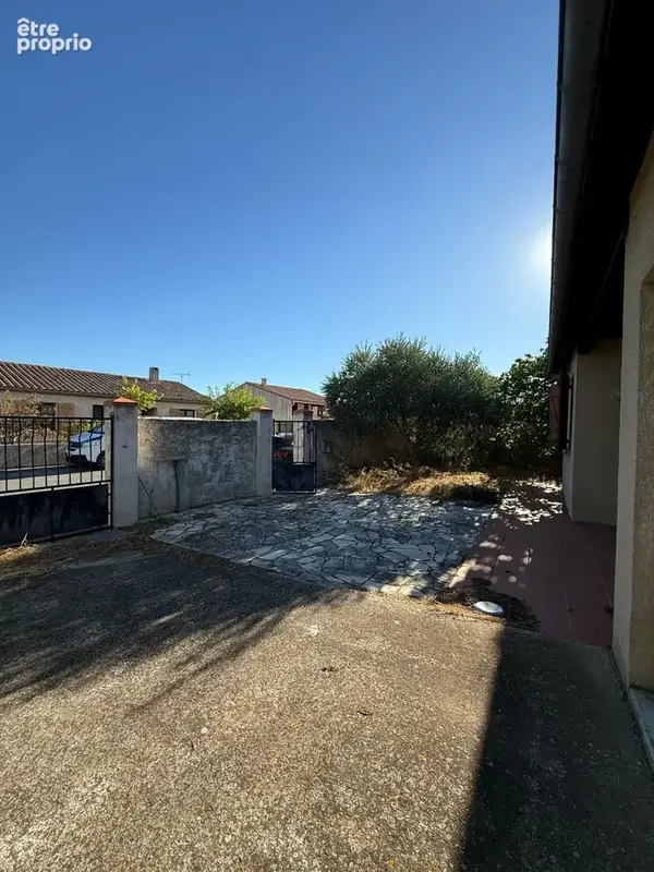 Villa indépendante avec garage et jardin - photo 15
