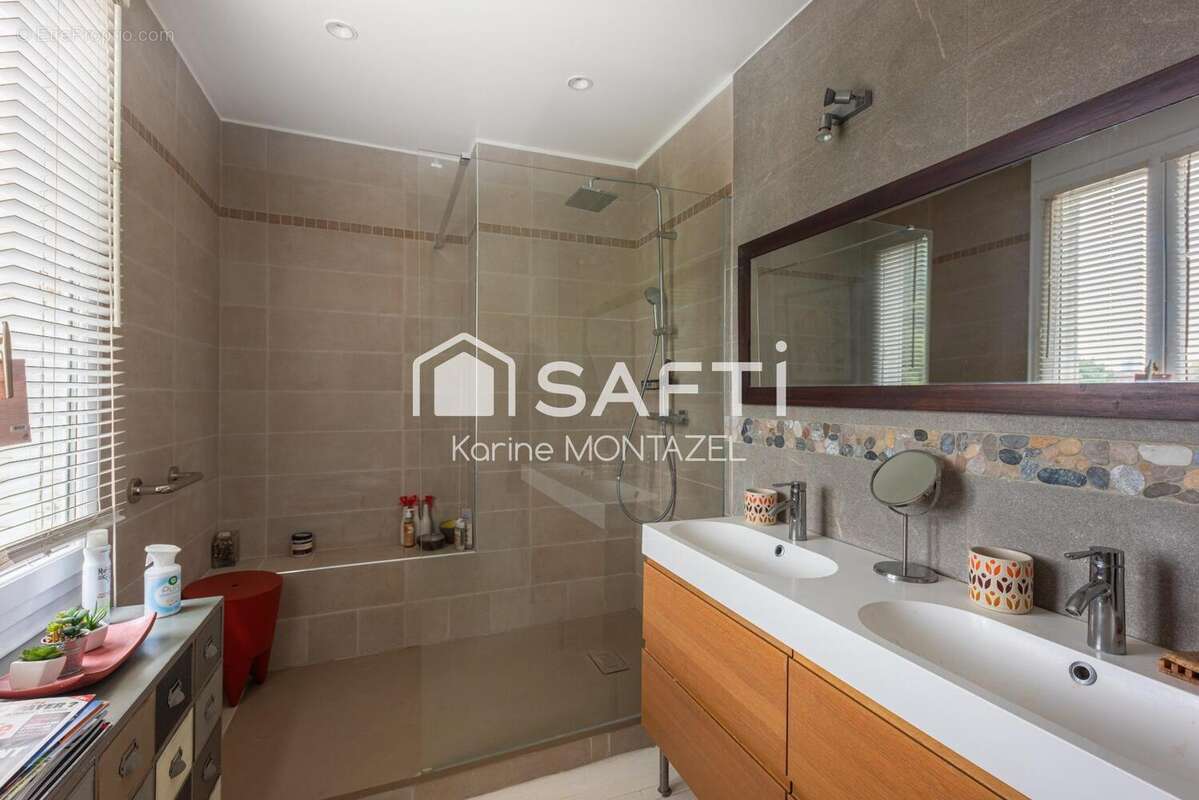 Photo 8 - Maison à IVRY-SUR-SEINE