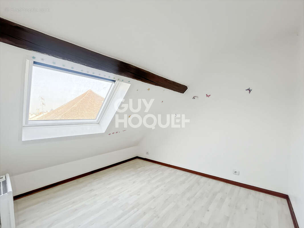 Appartement à FONTENAY-TRESIGNY