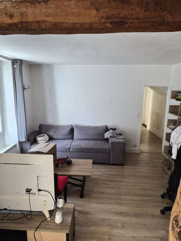 Appartement à AULNAY-SUR-MAULDRE