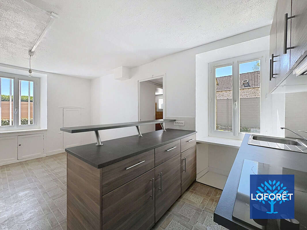 Maison à PUISELET-LE-MARAIS