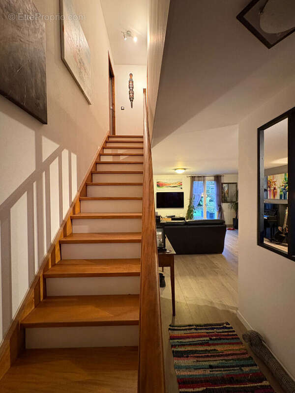 Maison à LA CHAPELLE-EN-SERVAL