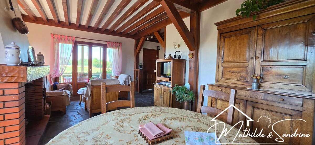 Maison 114 m² à Saint-Remy-De-Chargnat  - photo 4