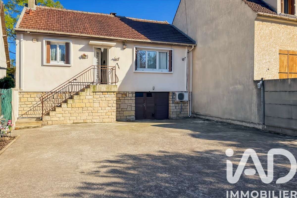 Photo 2 - Maison à MONTFERMEIL