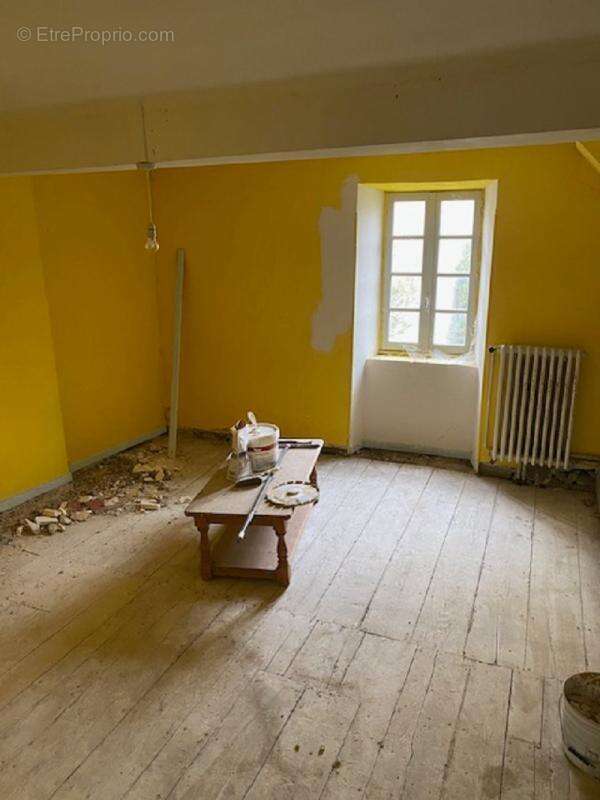 Maison à MALVIES