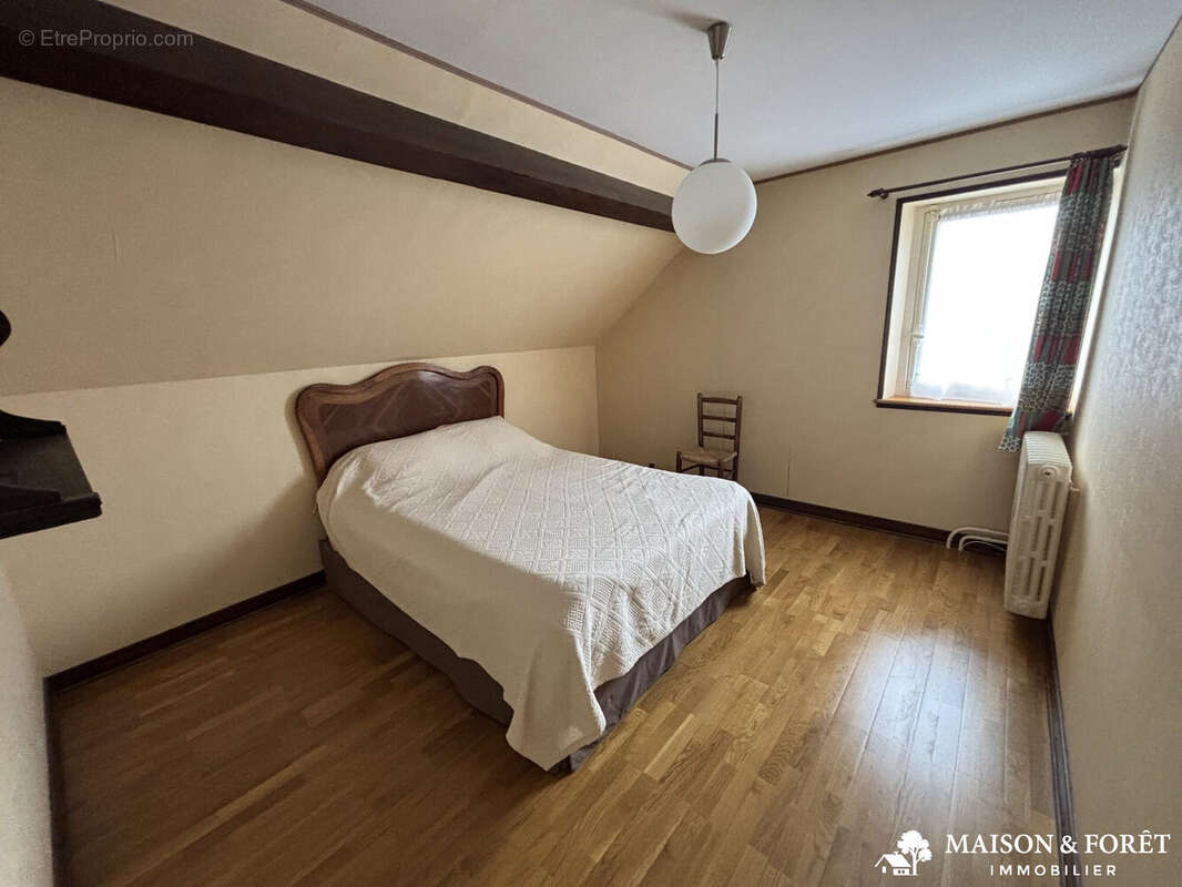 Maison 136 m² à Ouzouer-Sur-Trezee  - photo 8
