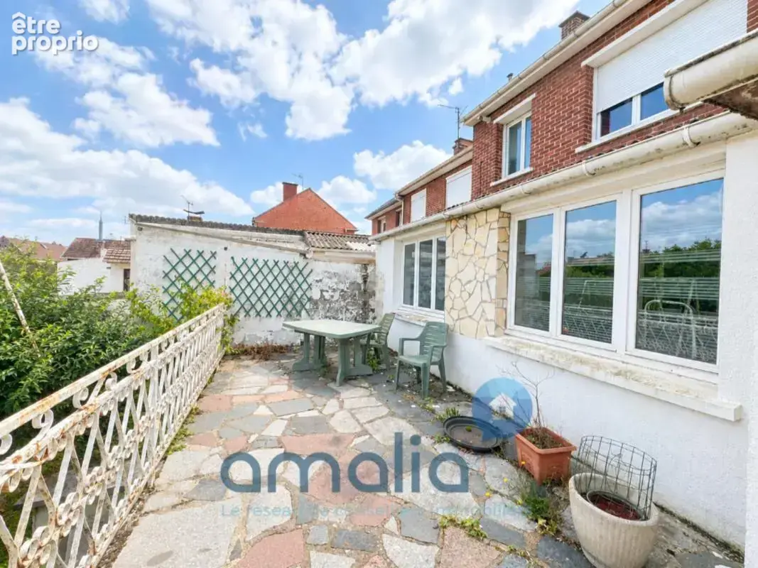 Maison semi mitoyenne 100 m² à potentiel, 3 chambres, jardin sans vis-à-vis - photo 11