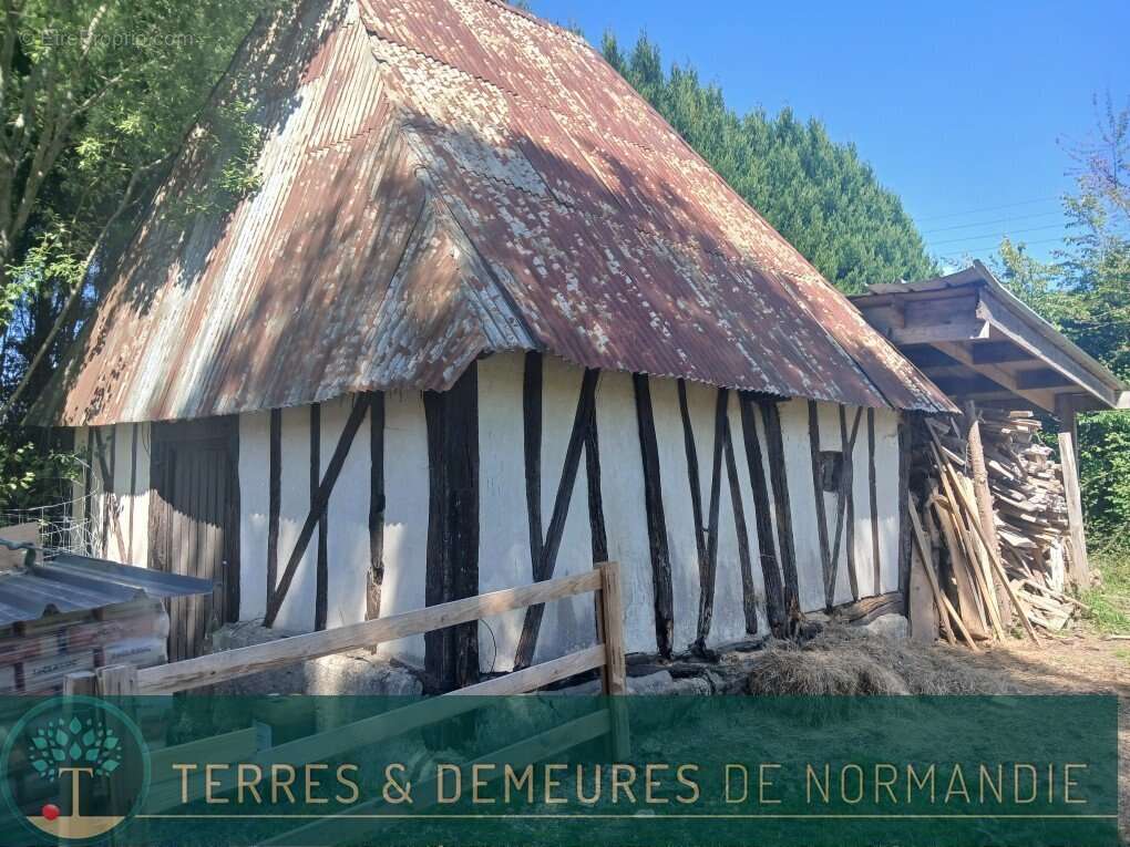 Maison à LE BEC-HELLOUIN