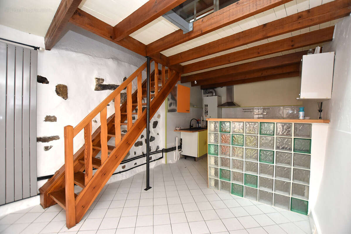 Maison de ville, quartier calme - photo 3