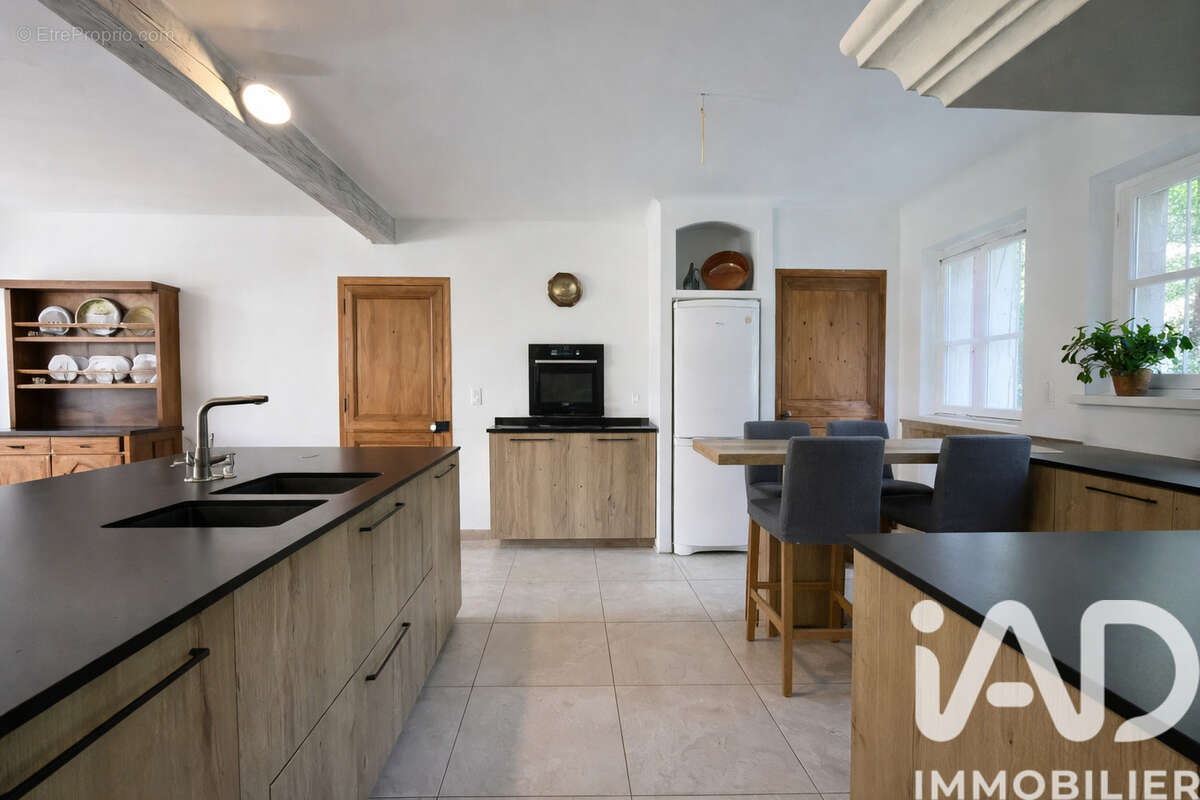 Photo 5 - Maison à ROGNES