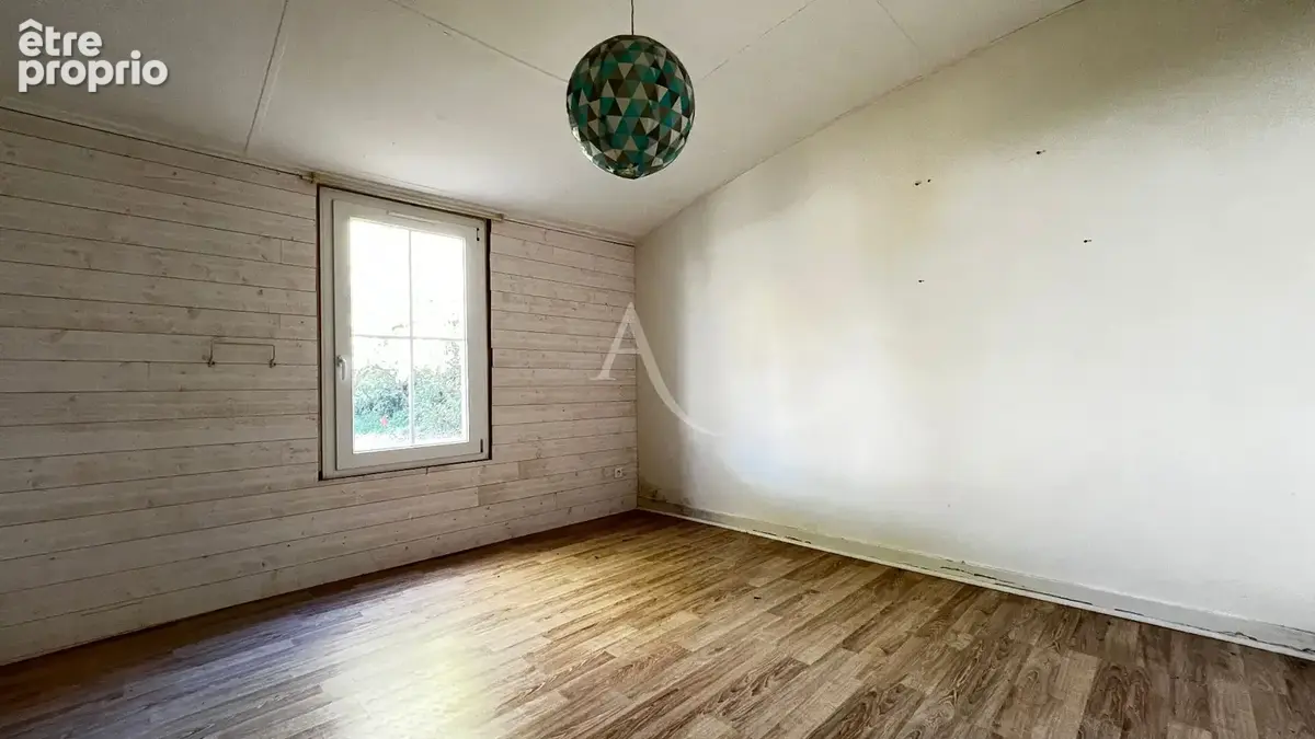 Centre-ville, maison 4 pièces dépendances sur terrain de 815m² constructible - photo 4