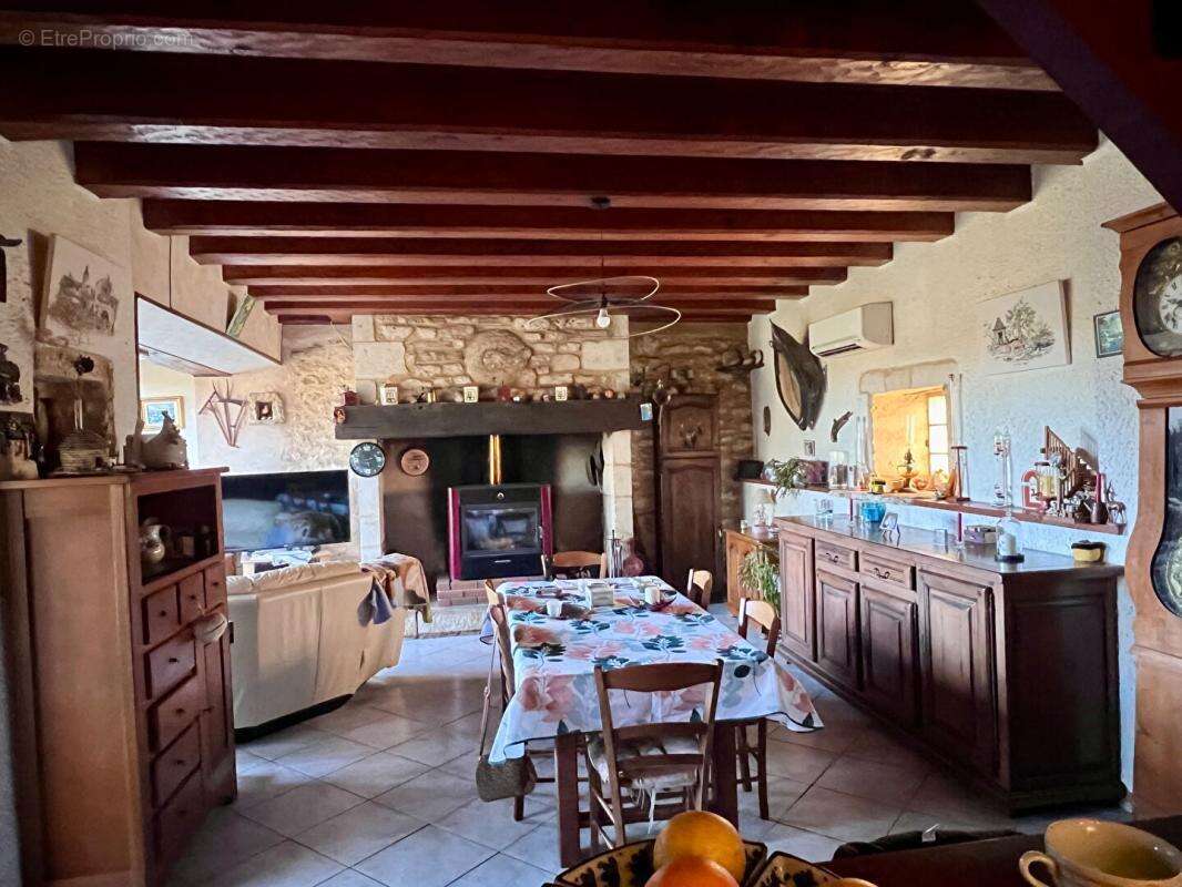 Maison de caractère à Coulaures de 105 m² - photo 11