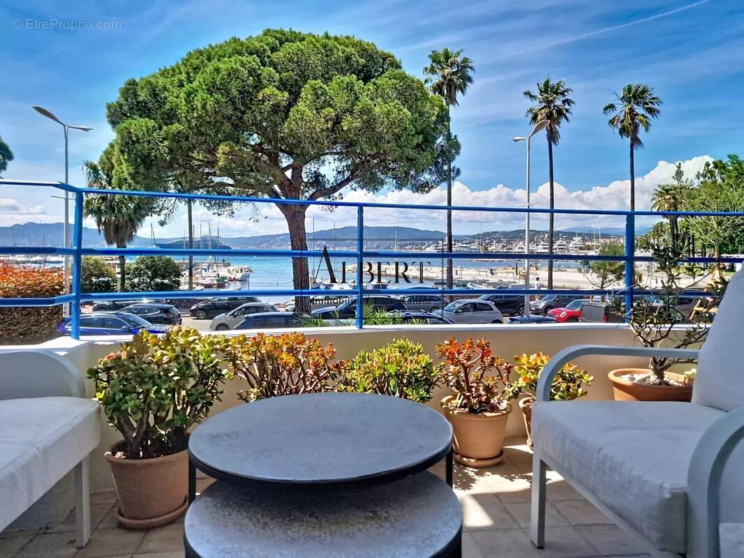 Appartement à CANNES