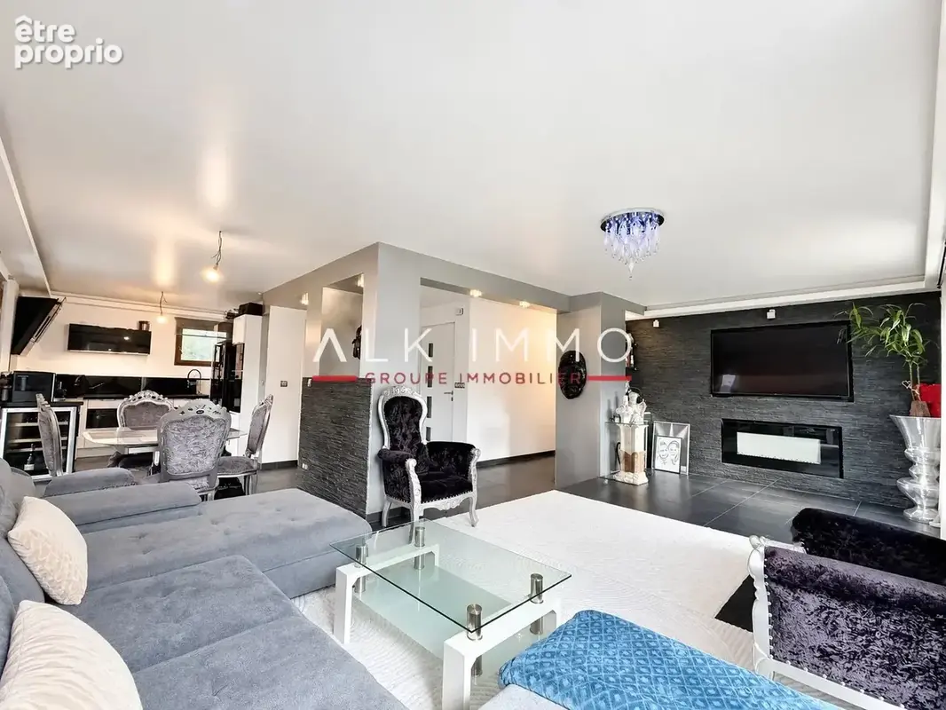 Appartement à VILLE-LA-GRAND
