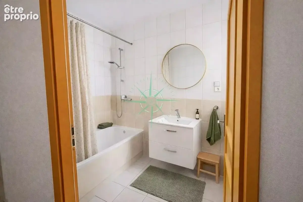 À VENDRE - Appartement 4 pièces  85 m2  Terrasse 24m2  parking et cave - photo 16