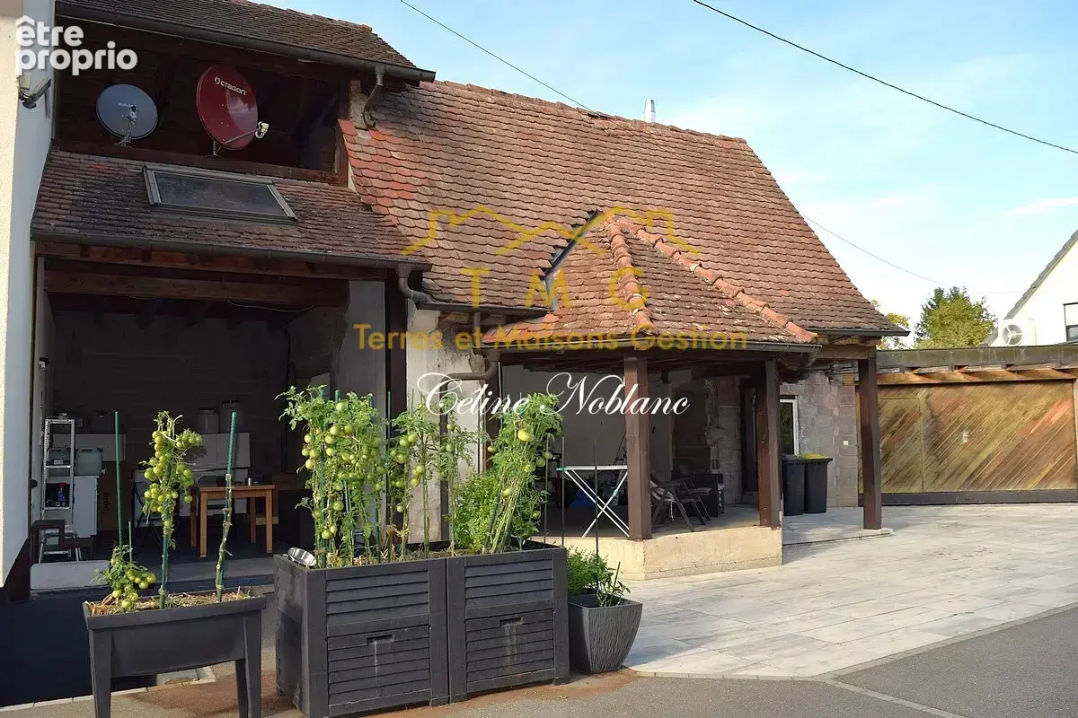 Charmante maison de 137 m2 avec grande terrasse et garage - photo 2