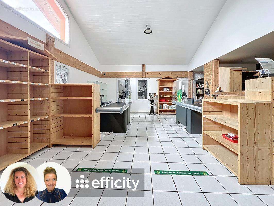 Commerce à SAINT-PIERRE-EN-FAUCIGNY