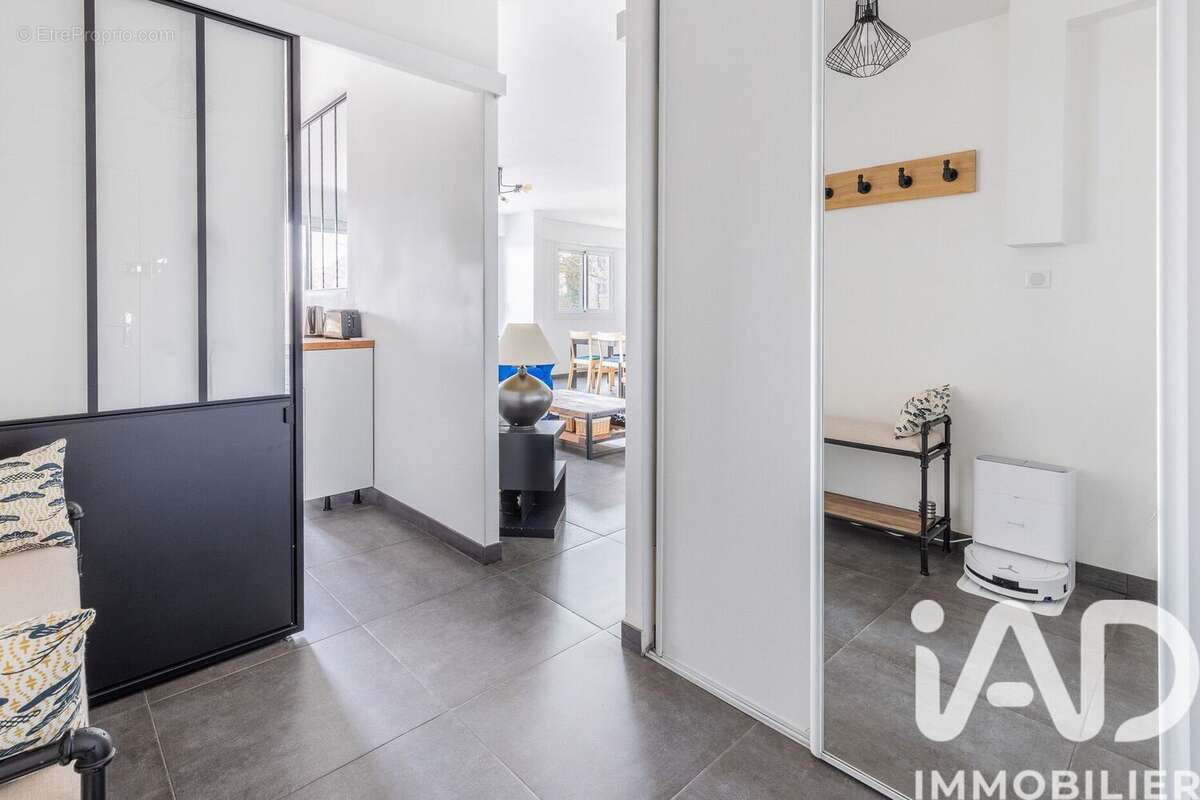 Photo 2 - Appartement à VIRY-CHATILLON