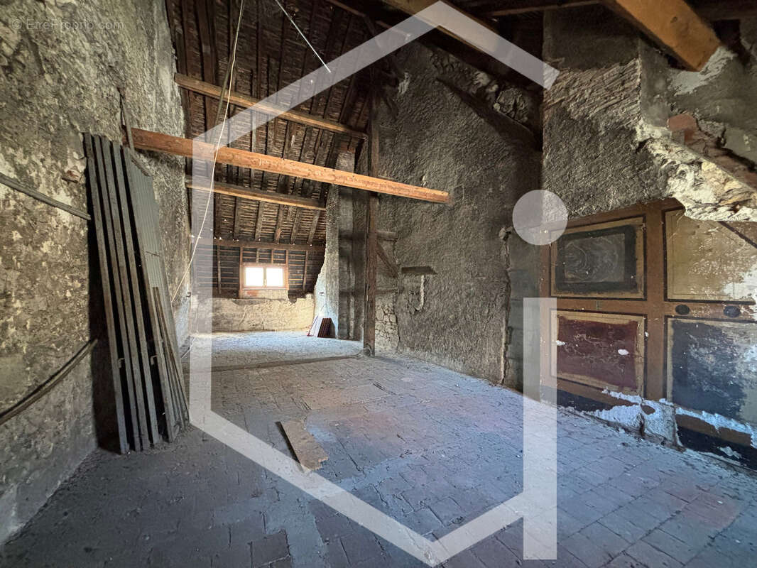 Appartement à COSNE-COURS-SUR-LOIRE