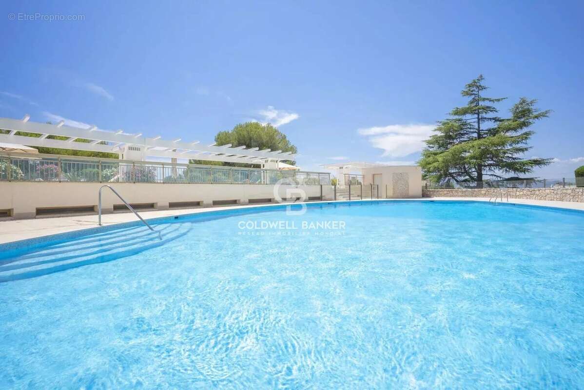 Appartement à LE CANNET