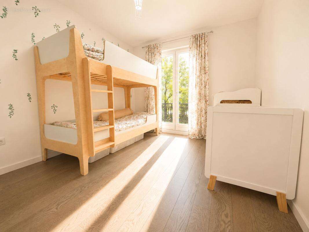 Appartement à PARIS-19E