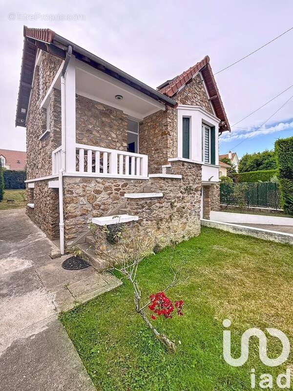 Photo 2 - Maison à RIS-ORANGIS