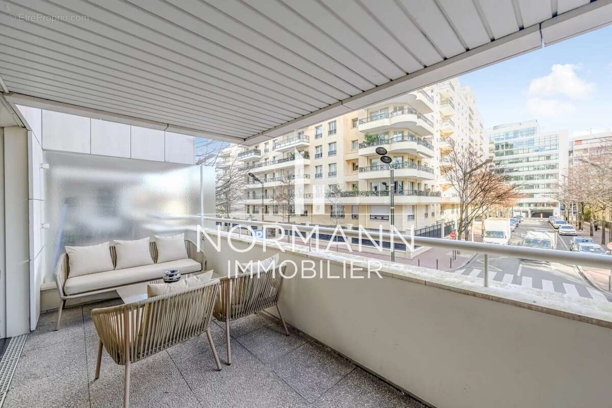 Appartement à LEVALLOIS-PERRET