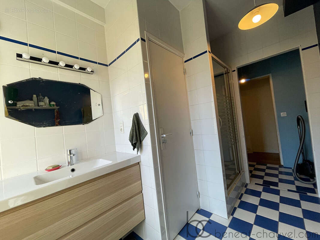 Appartement Vannes 4 pièce(s) 73.39 m² - photo 8