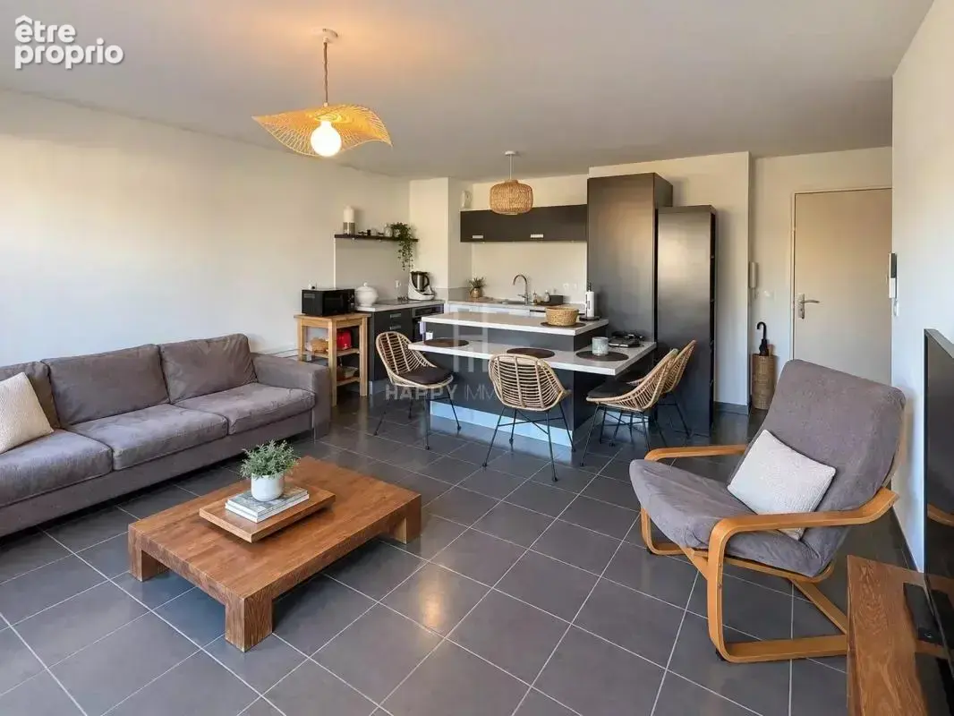 Appartement en résidence sécurisée centre village - photo 3