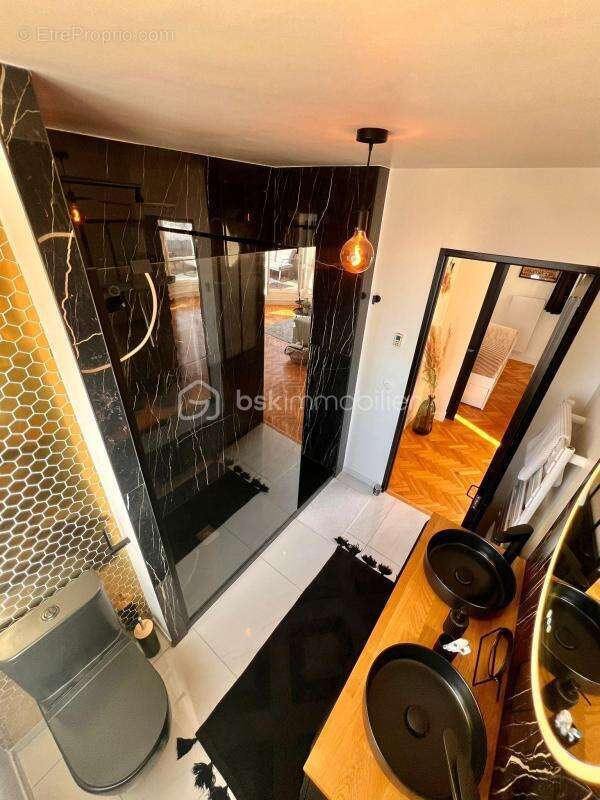 Appartement à FRESNES